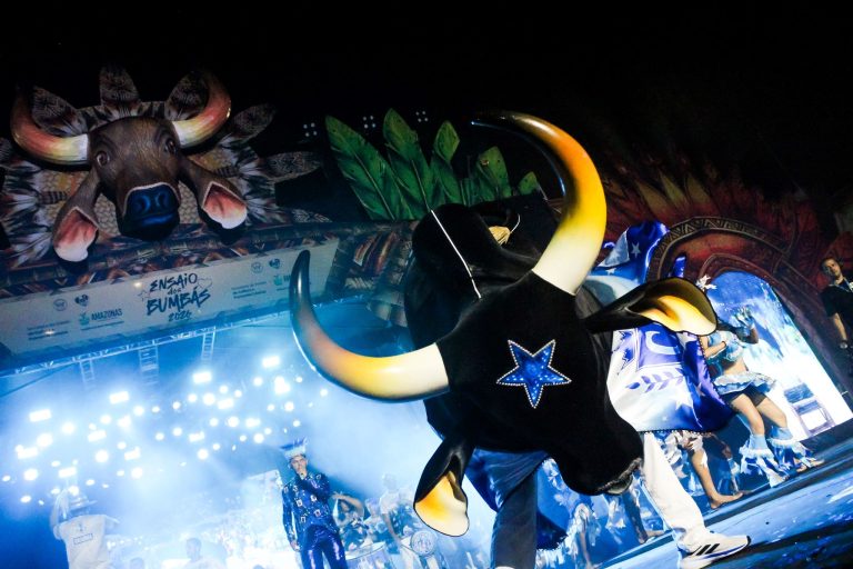 Com tributo ao Pop da Selva, Bar do Boi Caprichoso celebra 38 anos de história no Sambódromo