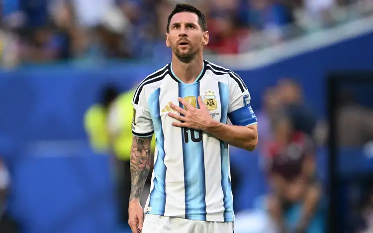Messi anuncia aposentadoria da seleção argentina em carta emocionada e encerra ciclo de 20 anos